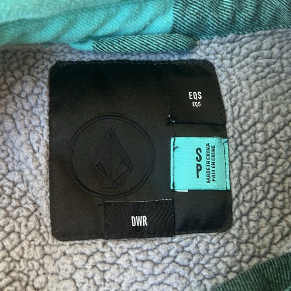 Fleece lined Volcom jacket, lightweight - Picture 2 of 2